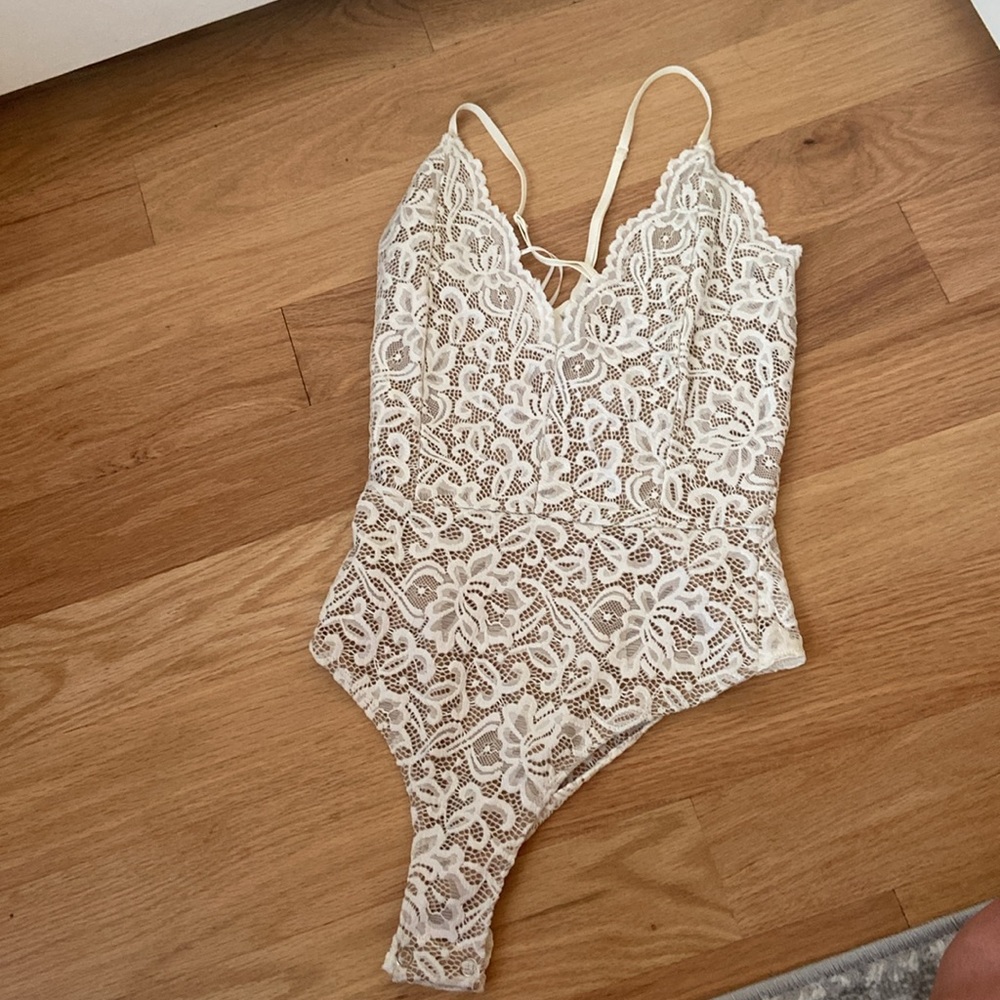 Lacy Ivory Windsor Bodysuit NWT